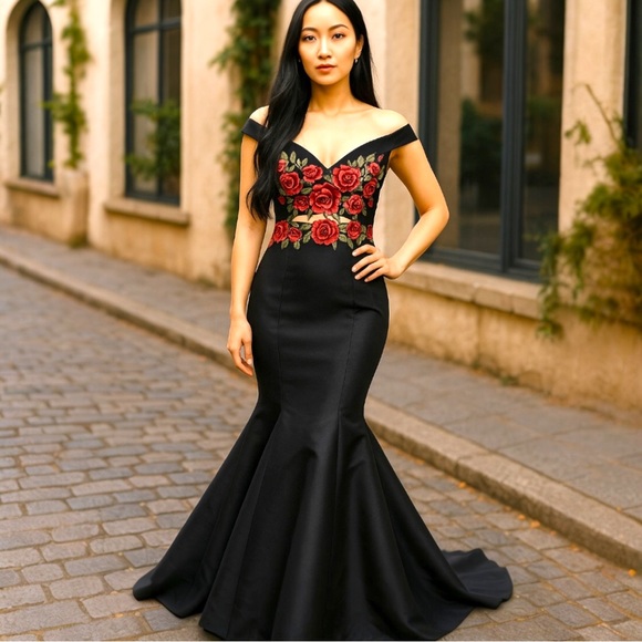 NWT! JANIQUE Elegant Two Piece Black Hand Embroidered Floral Off-Shoulder Gown - Picture 1 of 4